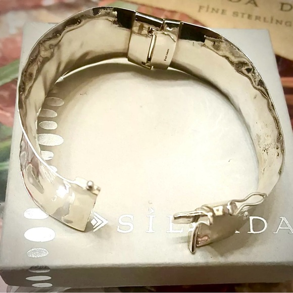 NEW Silpada Vintage Sterling Silver Sommelier Hammered Hinged.Bangle Bracelet - Picture 4 of 11